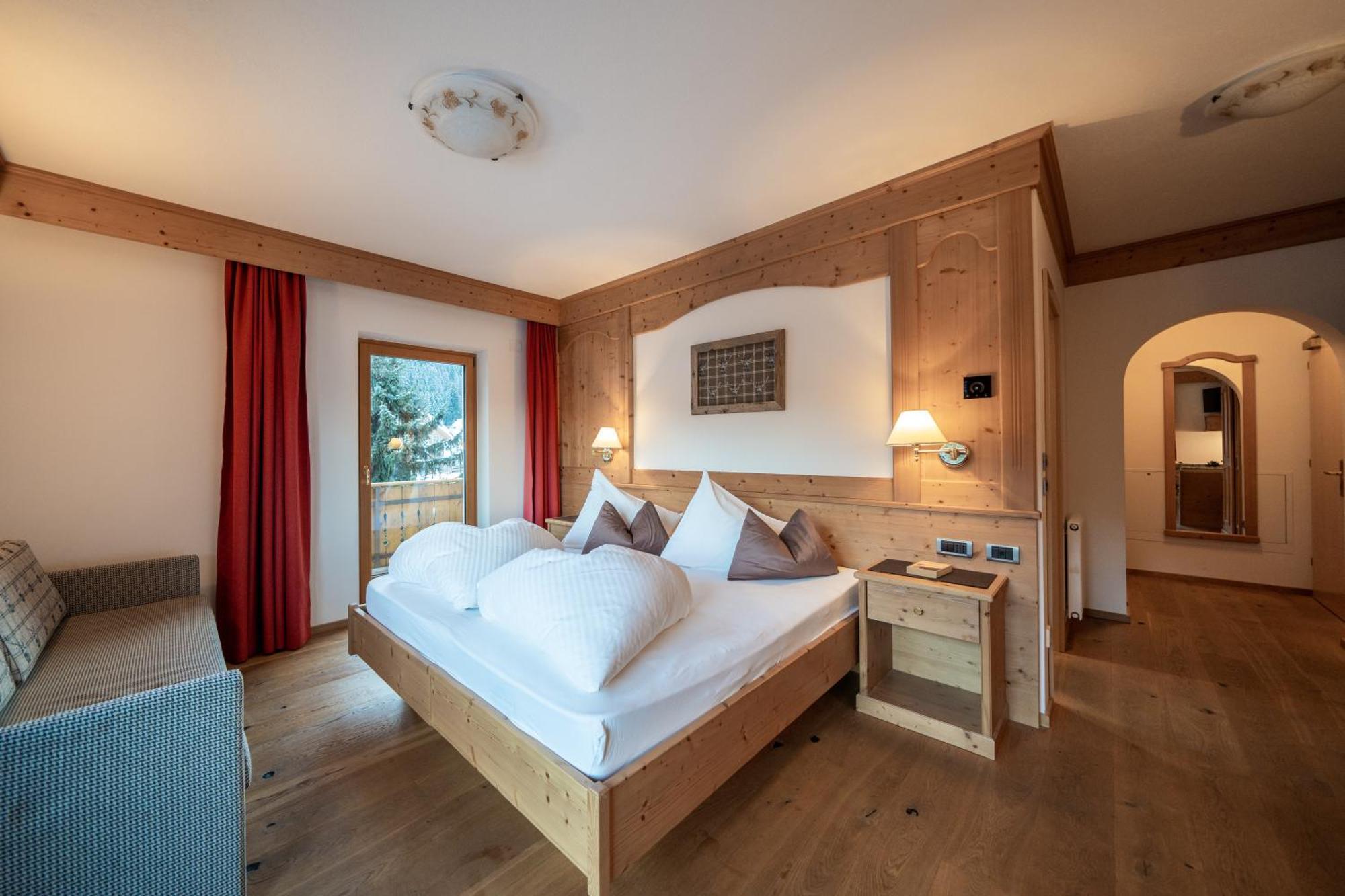 Hotel Christoph Olang Luaran gambar