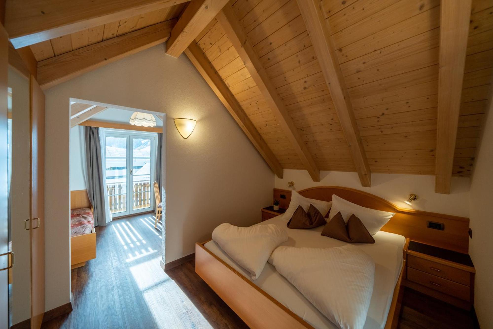 Hotel Christoph Olang Luaran gambar