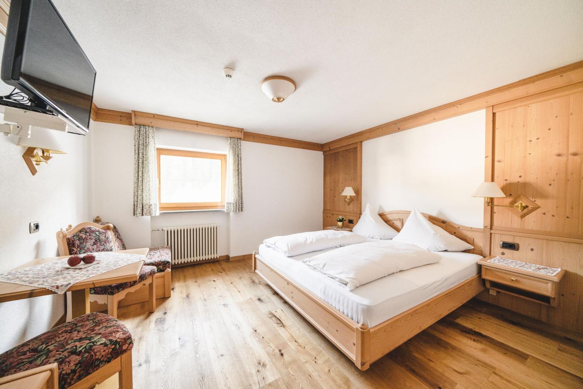 Hotel Christoph Olang Luaran gambar